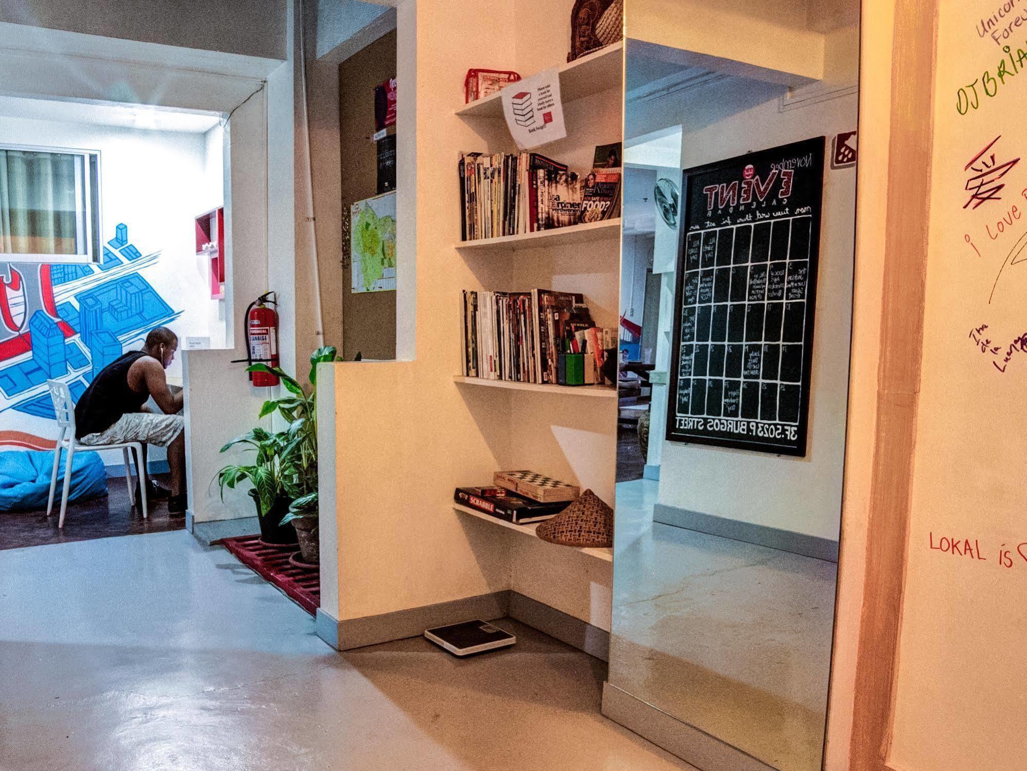 Lokal Hostel Макати Экстерьер фото